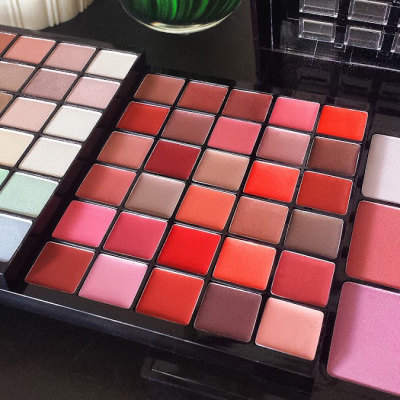 Photo de The Color Fashionista